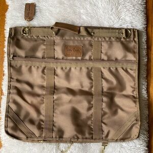 Unisex Pierre Cardin garment bag
